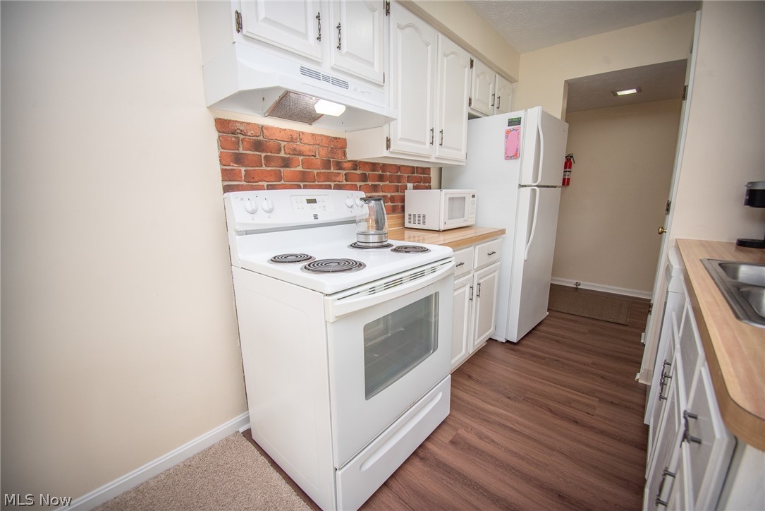 Inner Circle Condo - Residential