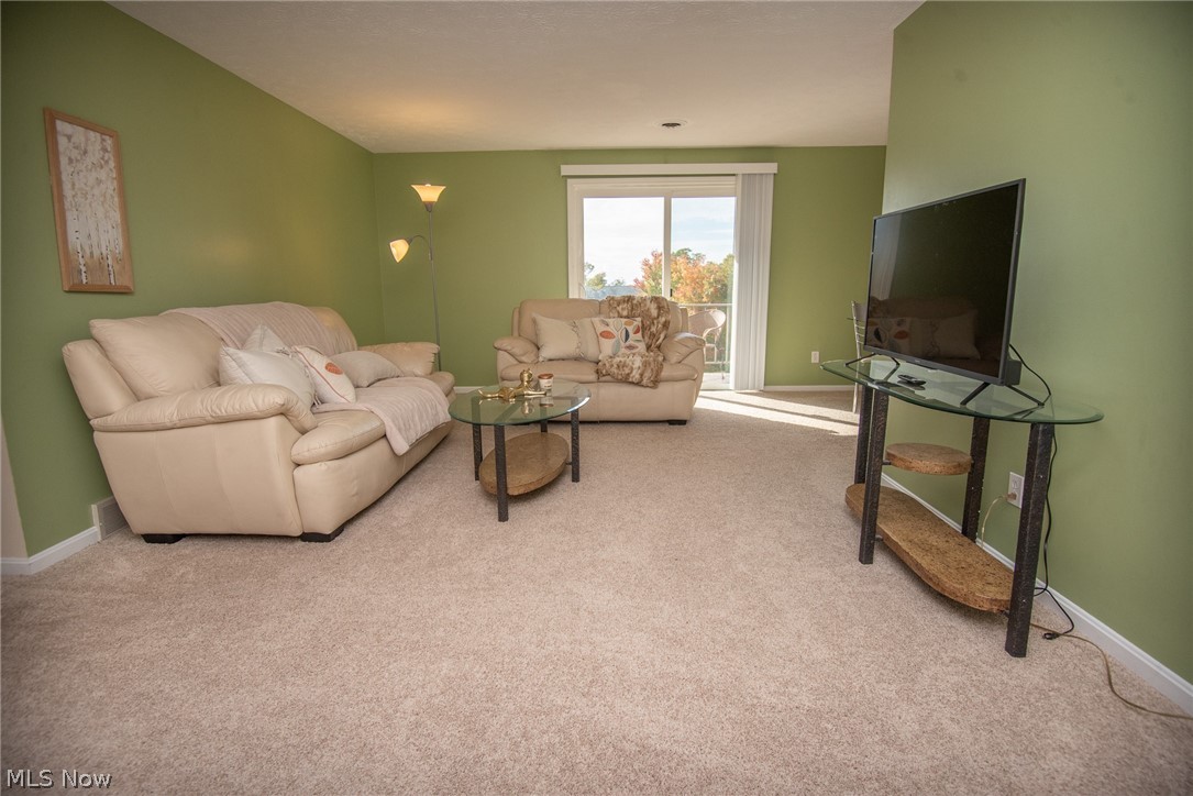 Inner Circle Condo - Residential