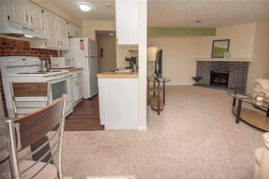 Inner Circle Condo - Residential