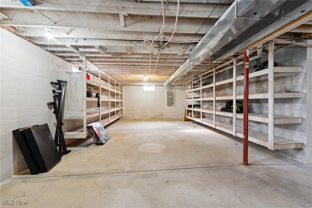 1737 Lucretia Drive, Girard, Ohio image 24
