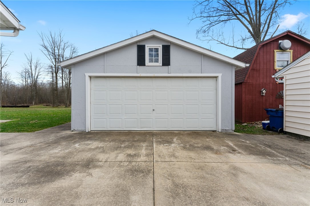 1737 Lucretia Drive, Girard, Ohio image 3