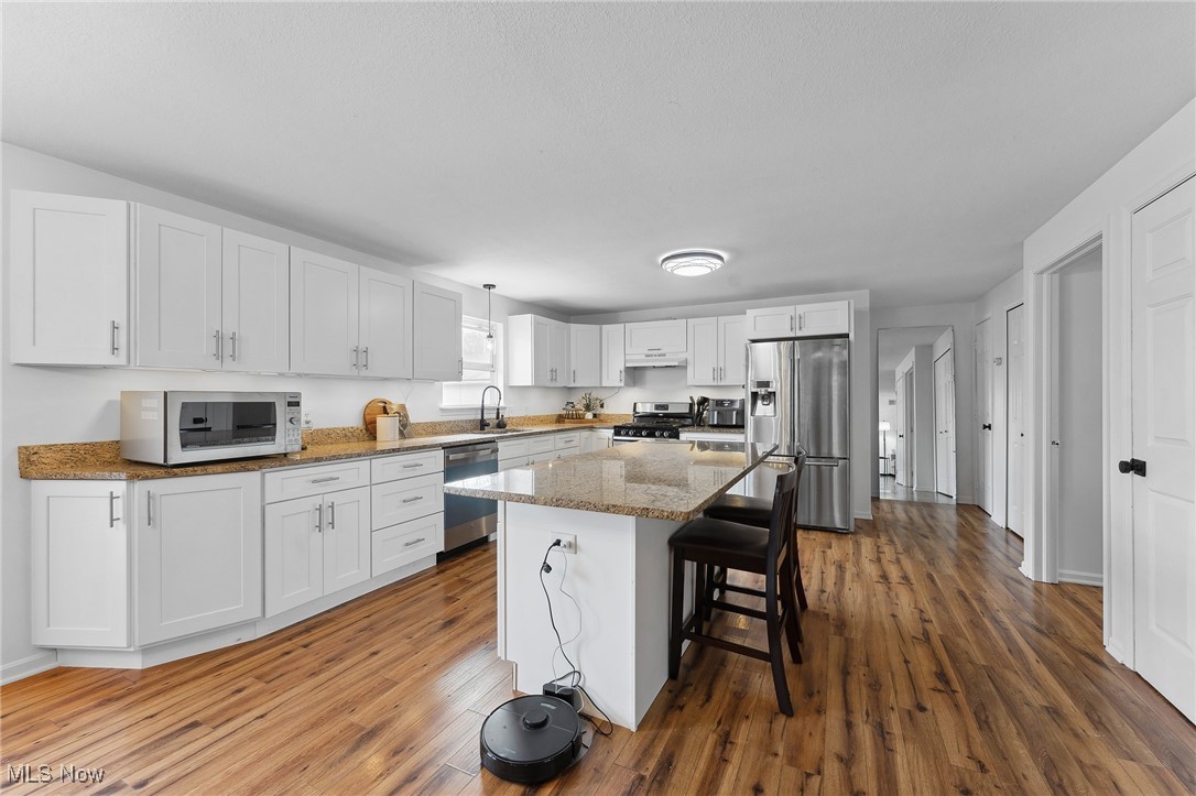 1737 Lucretia Drive, Girard, Ohio image 4