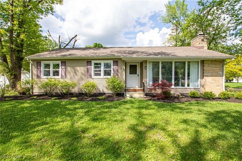 21820 Brookway Drive Fairview Park OH 44126
