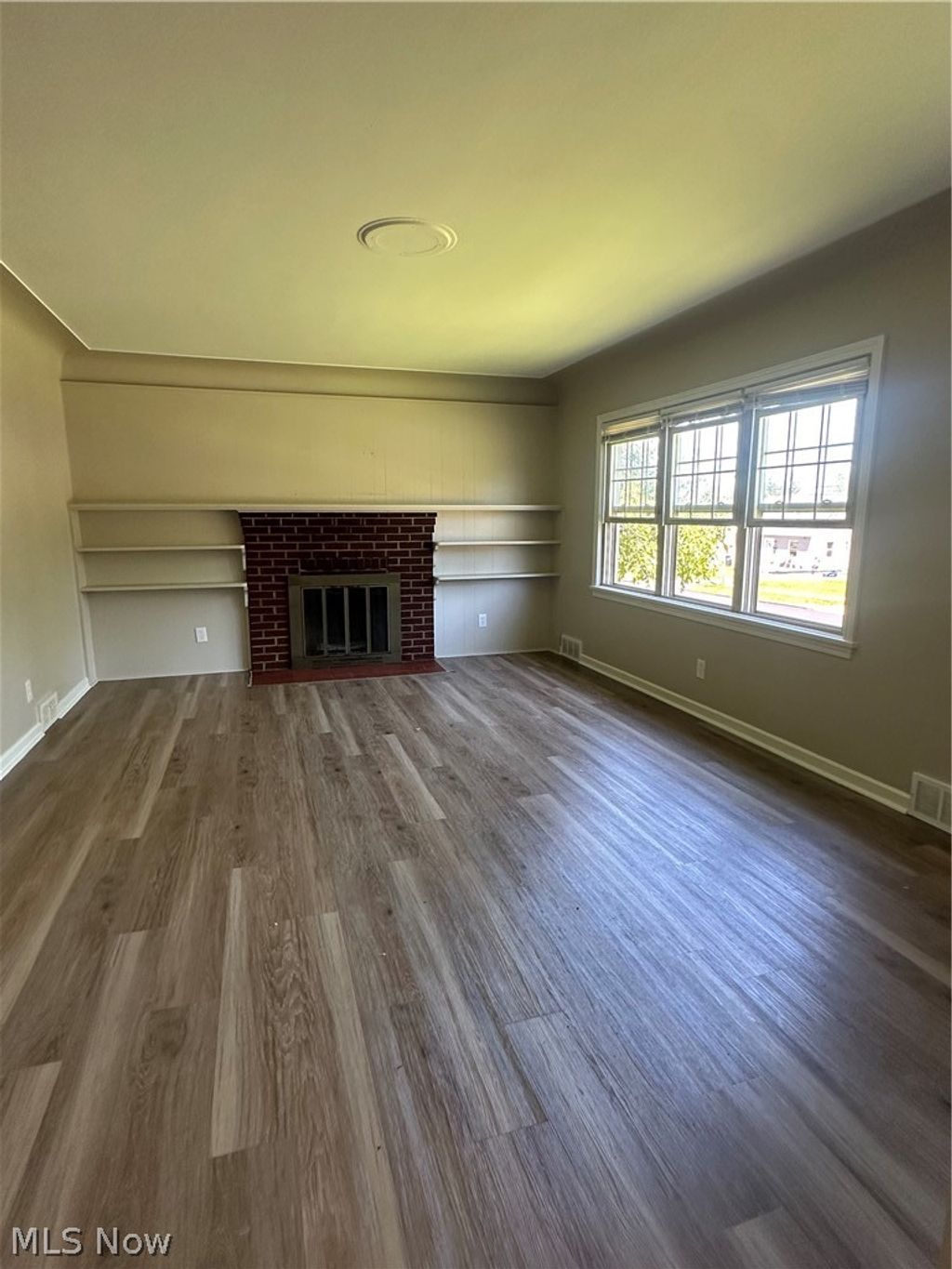 Photo of 142 S Edgehill Ave, Youngstown, OH 44515 (MLS # 5226083)