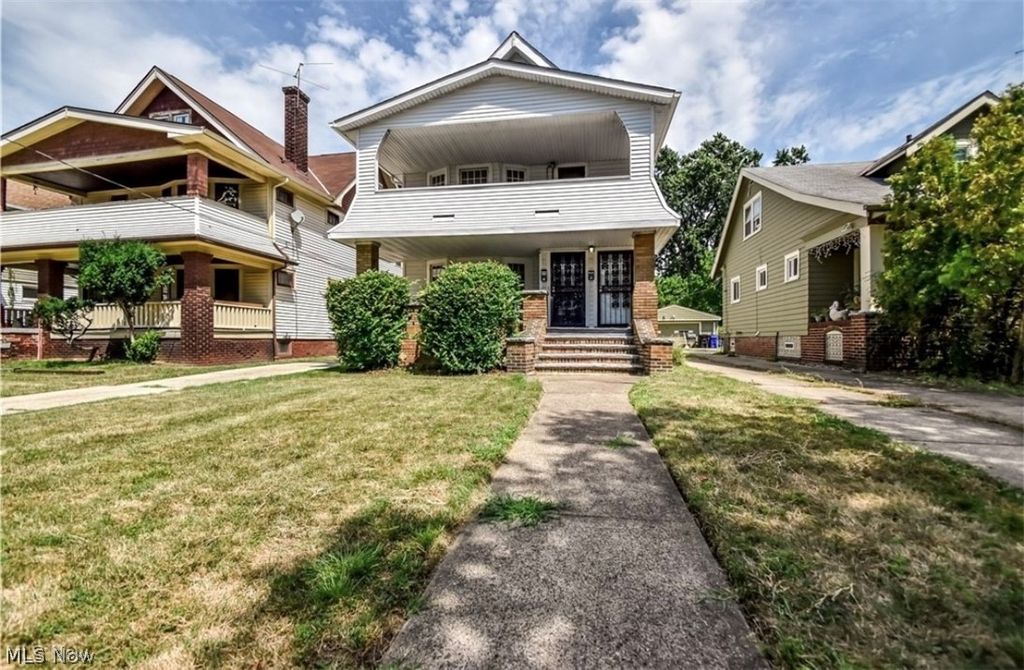 Photo of 1051 E 171st Street, Cleveland, OH 44119 (MLS # 5213471)