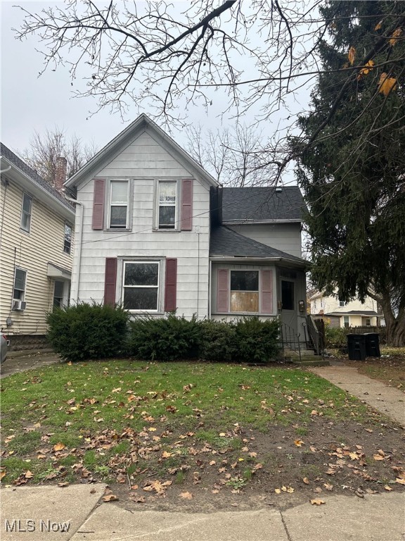 This investment duplex features two 2-bedroom, 1-bath units. The upstairs unit is currently rented for $625/month, while the lower unit was previously rented for $750/month. Both units could use a renovation. The property is being sold as is. The owner is also selling two other duplexes on the same street and is open to negotiating a respectable package deal for all three. Contact me today to find out more information on the other properties. HIGHEST AND BEST DUE BY 12/03/2024 9 PM