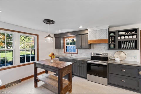 Tiny photo for 2115 Hunting Valley Street NW, North Canton, OH 44720 (MLS # 5255247)