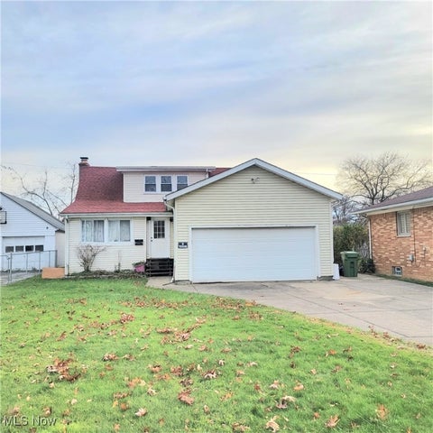Photo for 9273 Roxbury Road