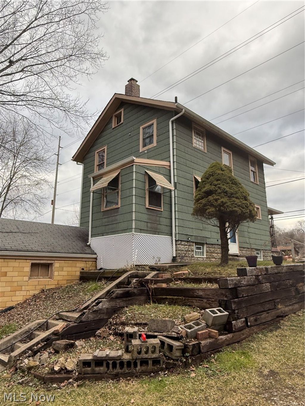 Photo of 2885 Erie Avenue NW, Massillon, OH 44646 (MLS # 5188629)