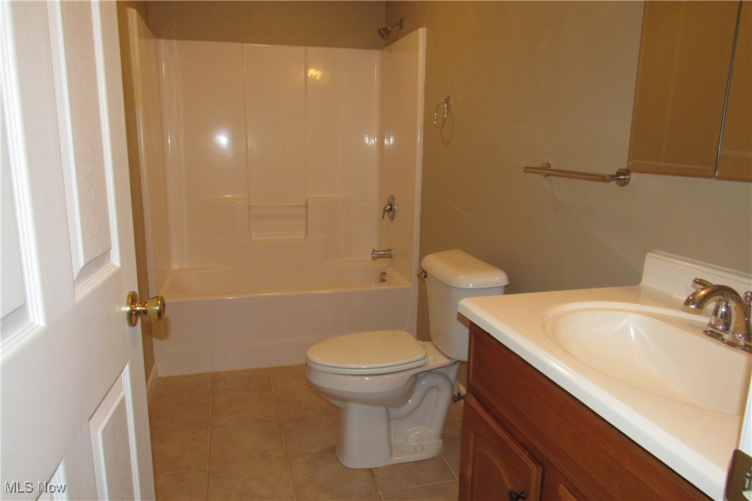 Vanna Shores Condo Bldg 16 Ph - Residential