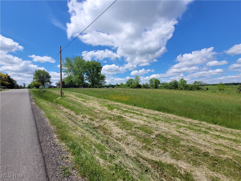 1568 Cinnamon Drive, West Salem, Ohio image 4
