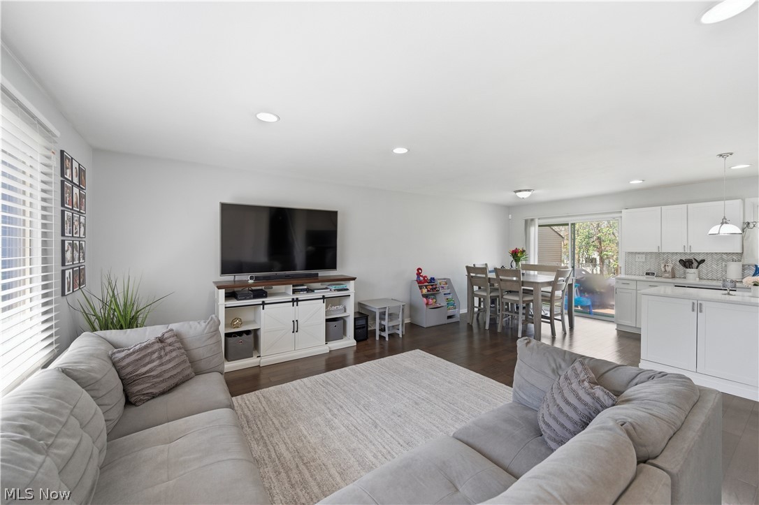 5894 Marra Drive