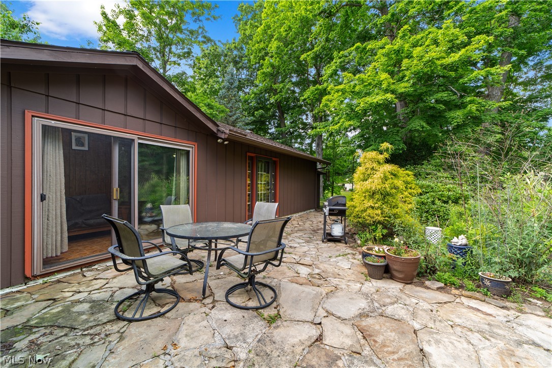 5911 Woodland Drive
