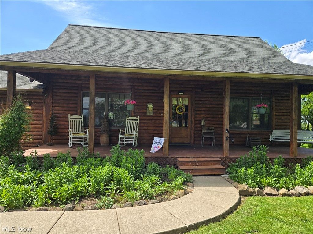 Photo of 27582 State Route 58, Wellington, OH 44090 (MLS # 5209100)