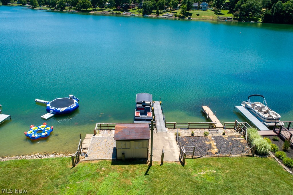 Lake Tamahawk - Residential