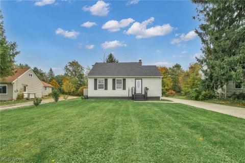 Tiny photo for 7623 Macedonia Road, Oakwood, OH 44146 (MLS # 5253633)