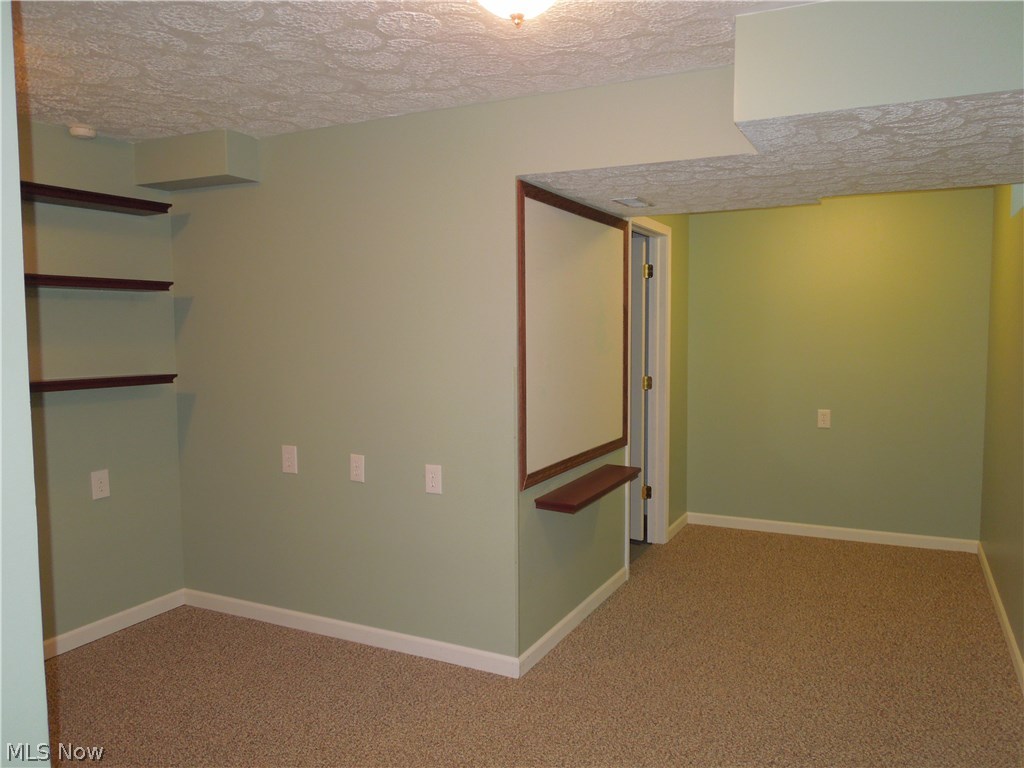 Village/Cedar Crk Allotment - Residential