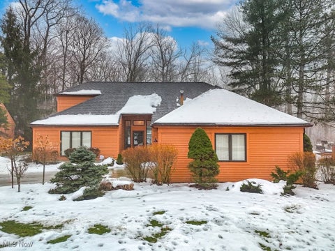 Photo for 942 Hemlock Lane