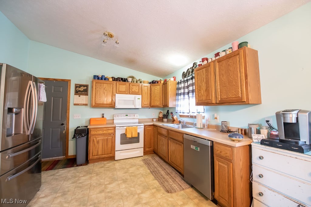 11153 Augusta Road, East Rochester, Ohio image 7