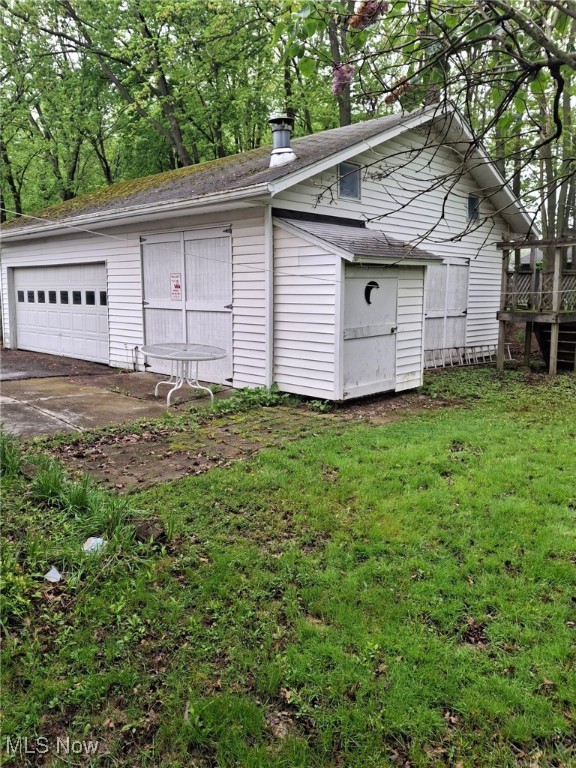38522 Courtland Drive, Willoughby, Ohio image 19