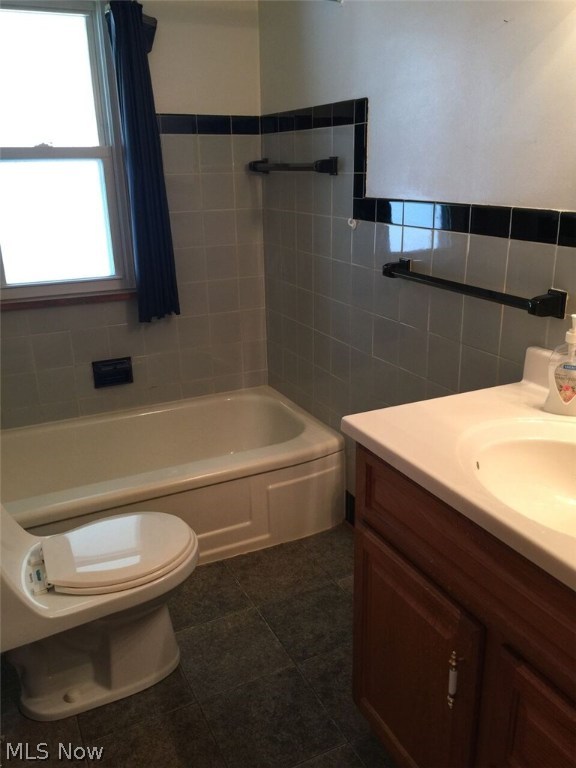 R M Filkoff & Companys Park Vie - Residential Lease