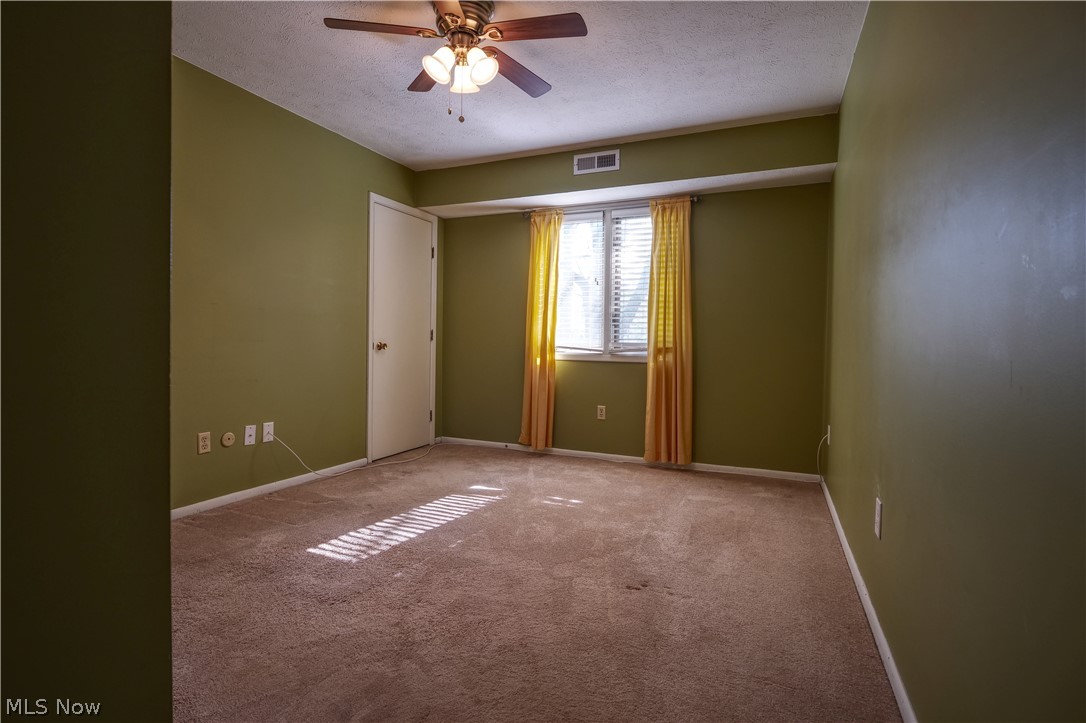 Hickory Ridge Condo - Residential