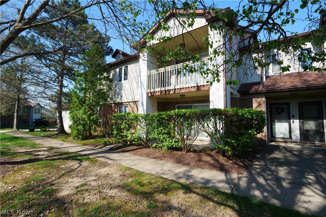 Hickory Ridge Condo - Residential