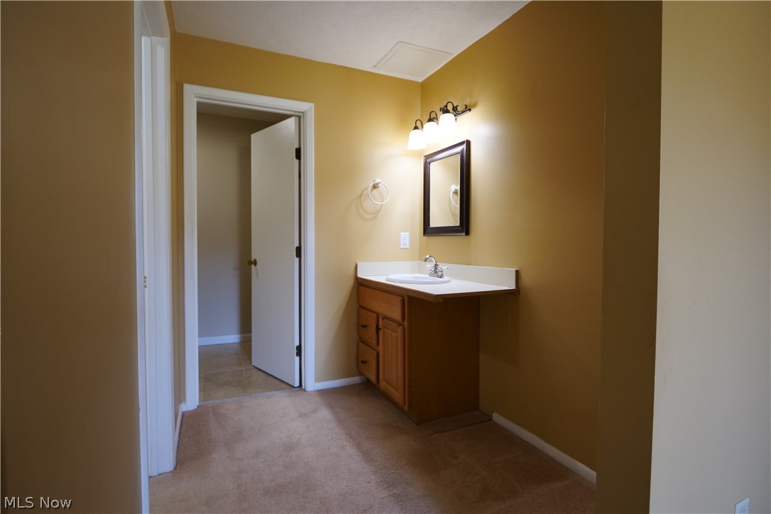 Hickory Ridge Condo - Residential