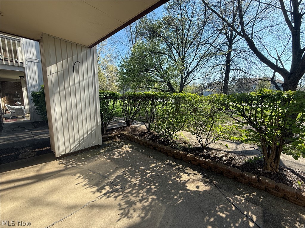 Hickory Ridge Condo - Residential