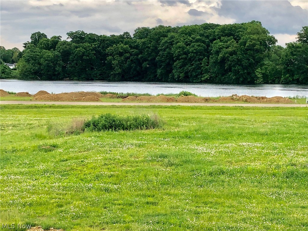 Lake Ospgs Village - Residential