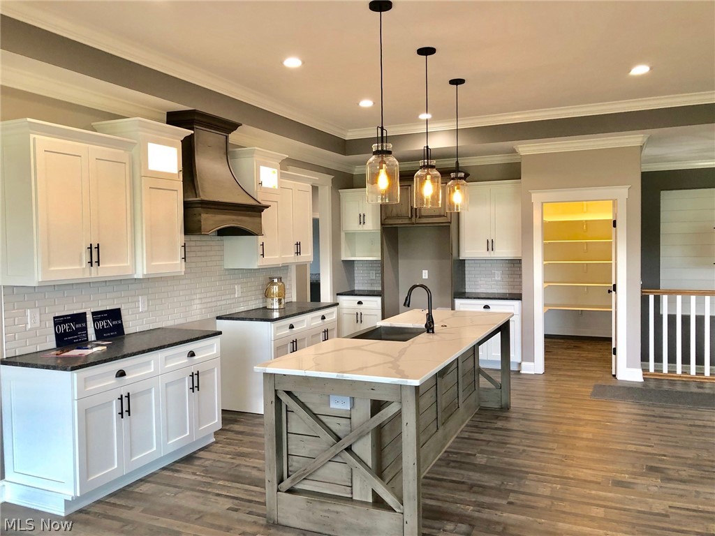 Lake Ospgs Village - Residential