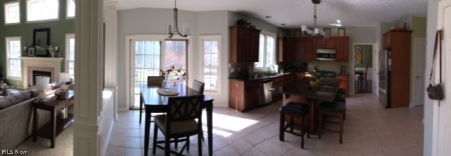 Arbor Acres - Residential