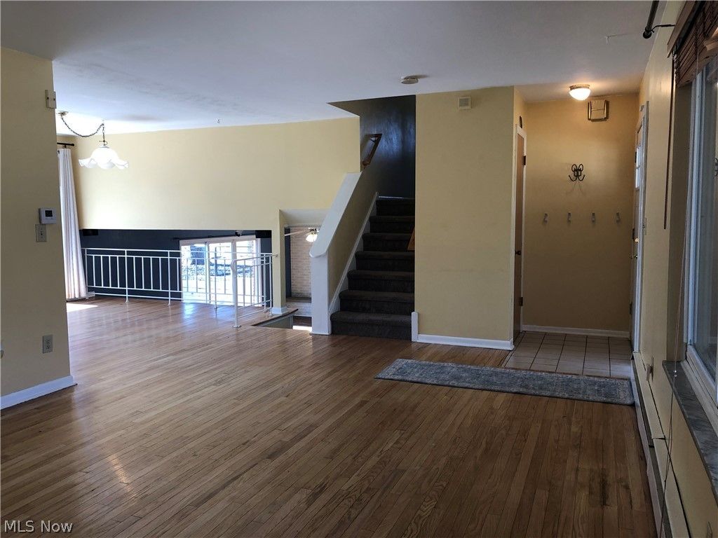 Photo of 330 Cardinal Drive, Medina, OH 44256 (MLS # 5193373)