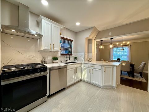 Tiny photo for 2216 Barrington Road, University Heights, OH 44118 (MLS # 5190668)