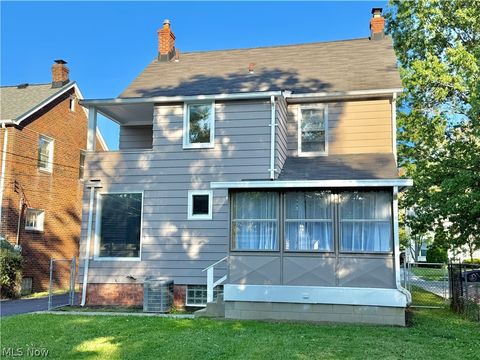 Tiny photo for 2216 Barrington Road, University Heights, OH 44118 (MLS # 5190668)