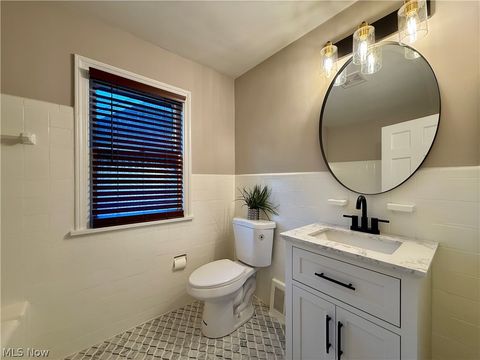 Tiny photo for 2216 Barrington Road, University Heights, OH 44118 (MLS # 5190668)