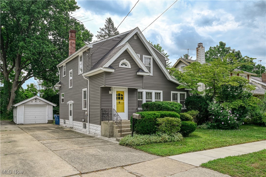 459 Longmere Drive