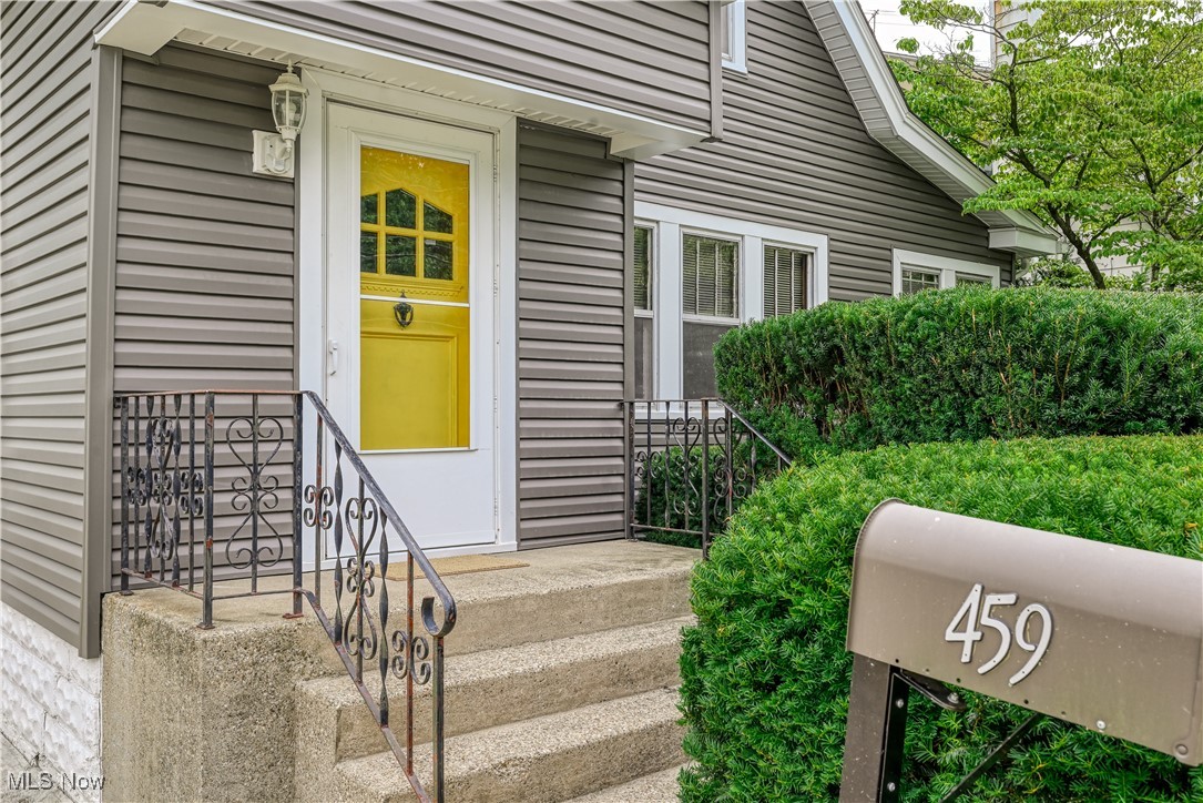 459 Longmere Drive