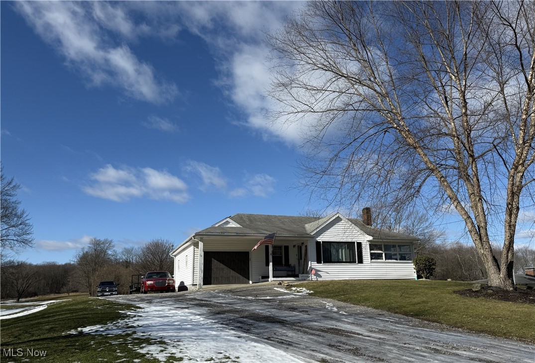 3112 Pothour Wheeler Road, Hubbard, Ohio image 2