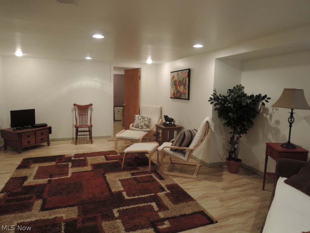 Colonial Heights 01 - Residential