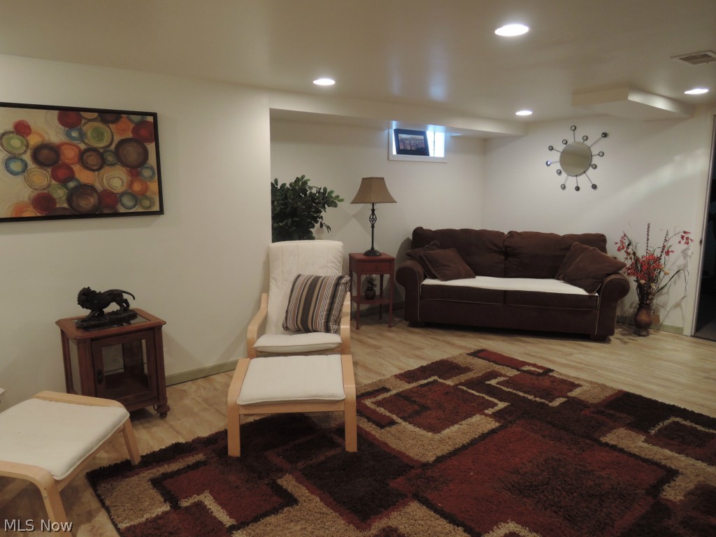 Colonial Heights 01 - Residential