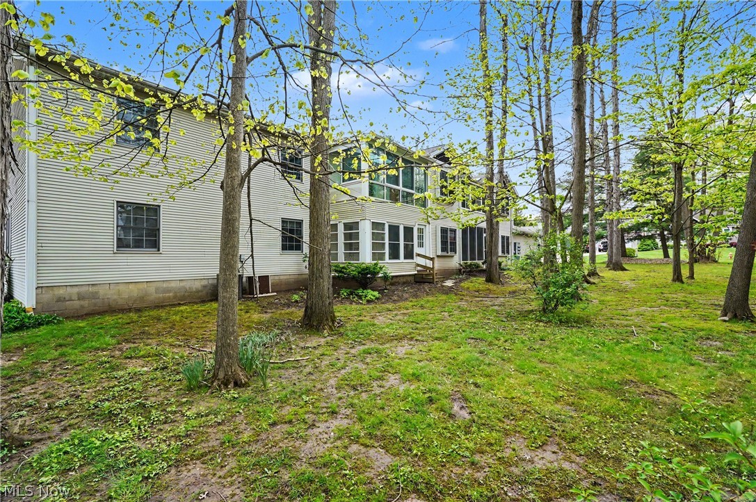 Forest Huntington Woods Condo - Residential