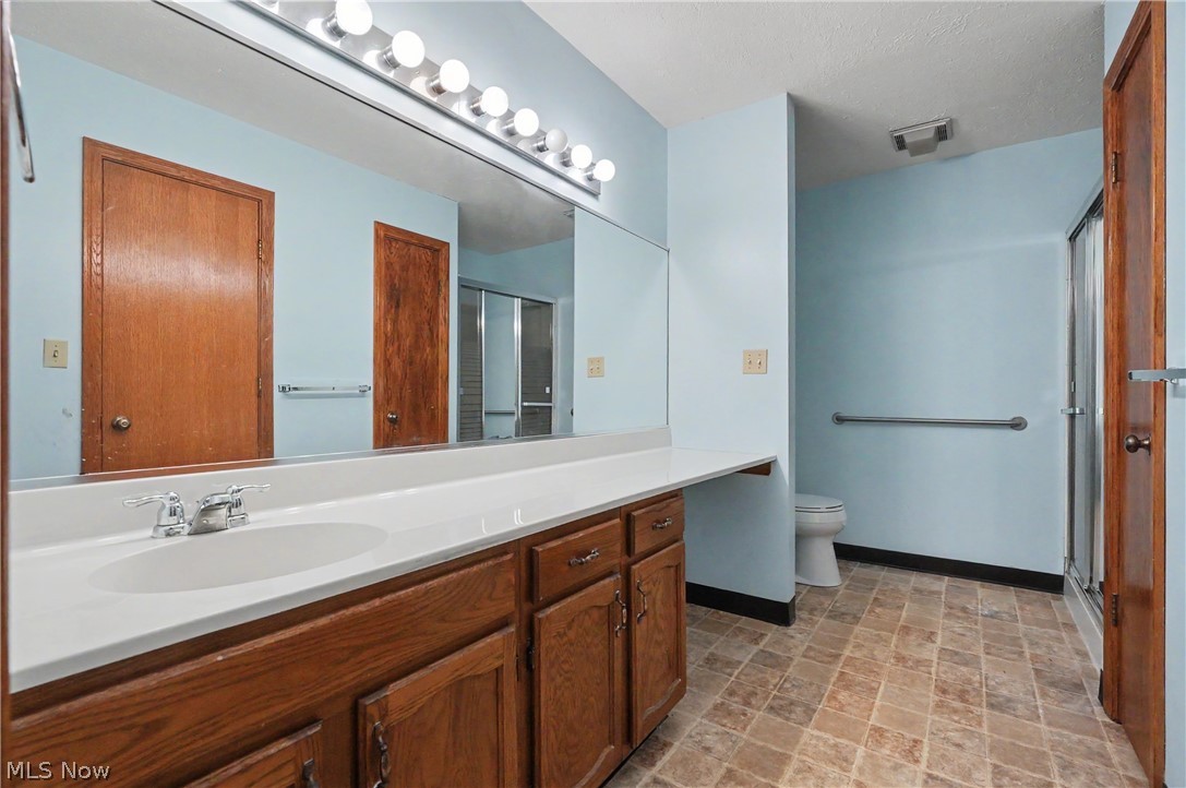 Forest Huntington Woods Condo - Residential