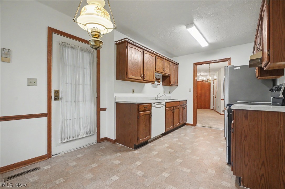 Forest Huntington Woods Condo - Residential