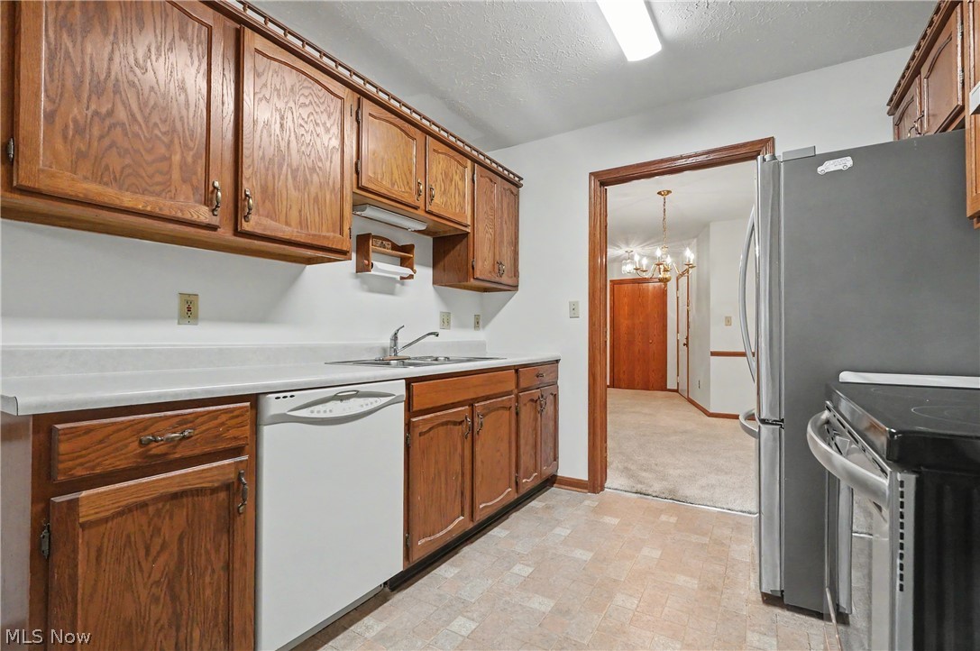 Forest Huntington Woods Condo - Residential