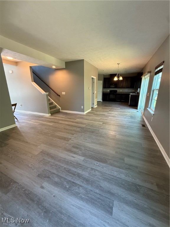 Emerald Estates 9 - Residential Lease