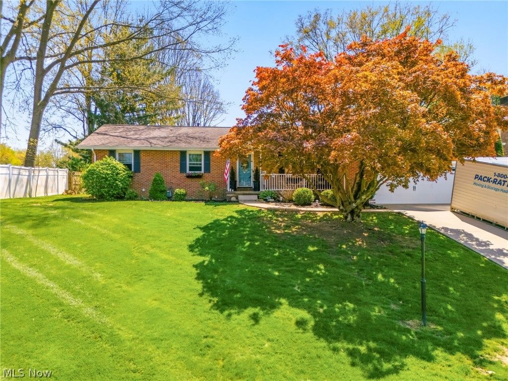 Photo of 4221 Georgia Street NW, Massillon, OH 44646 (MLS # 5203795)