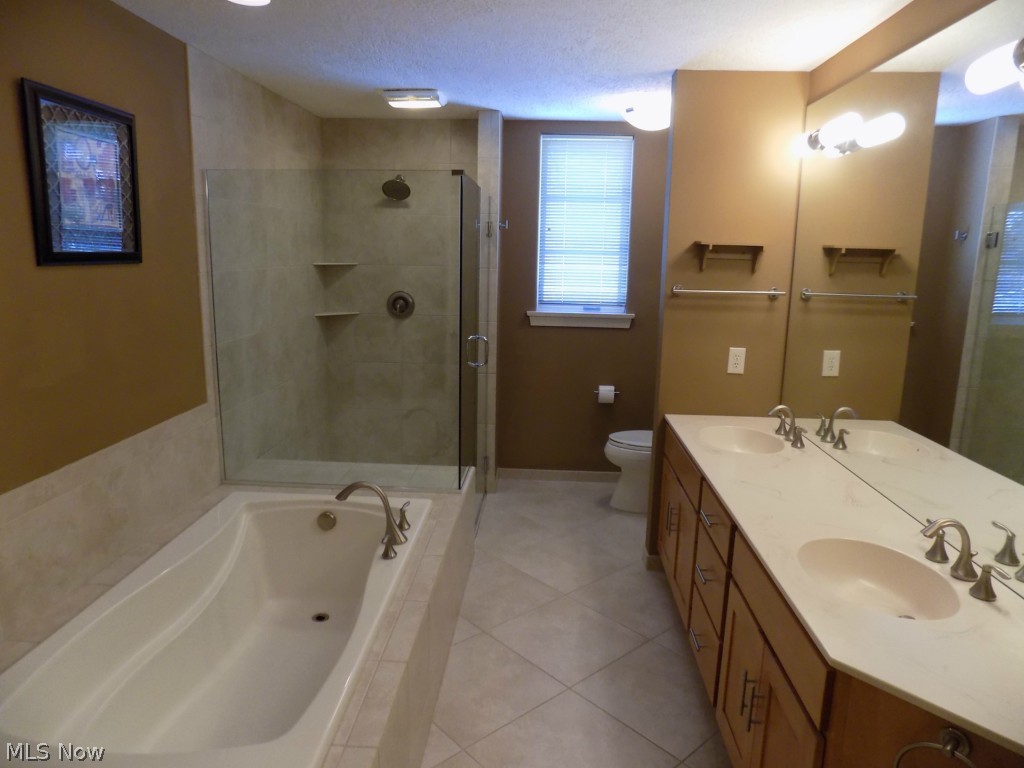 Corazon Condos - Residential