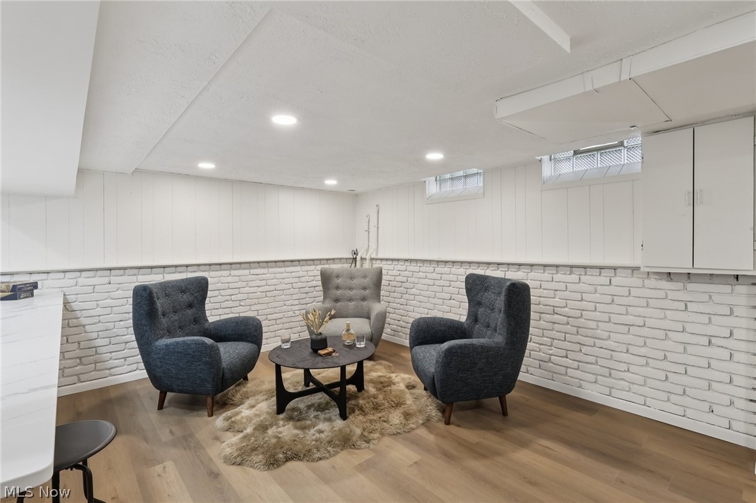 Chagrin Properties Cos Halbur - Residential