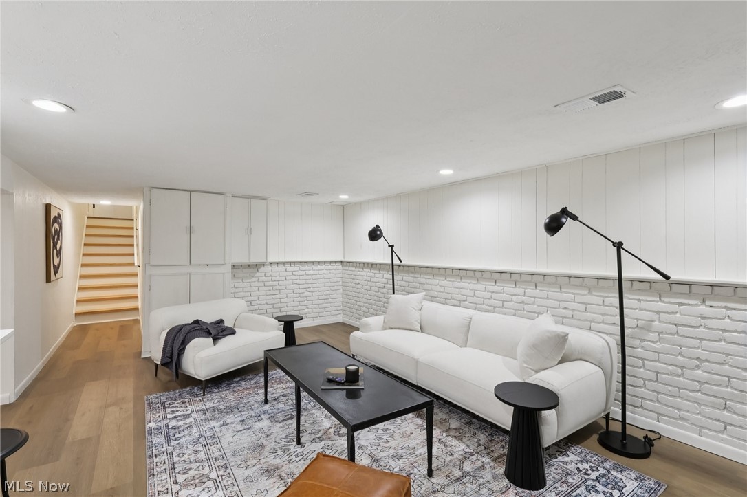 Chagrin Properties Cos Halbur - Residential